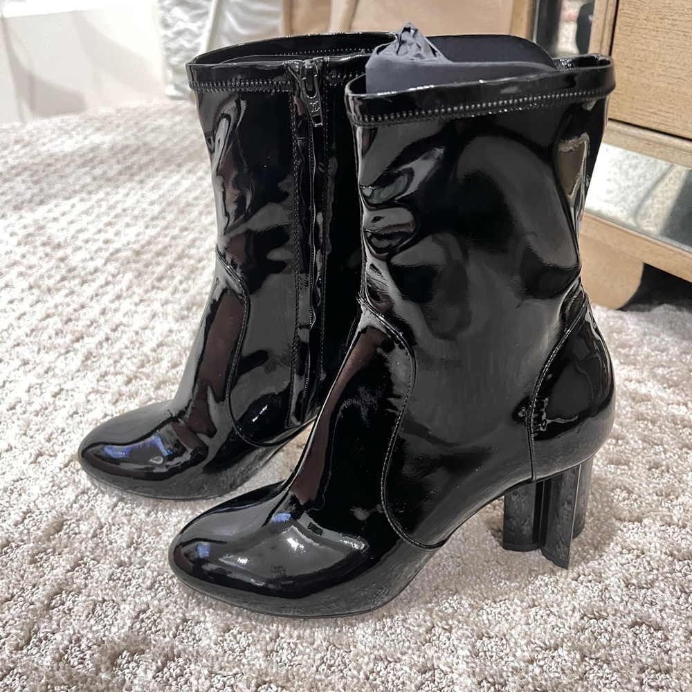 Louis Vuitton Black Patent Silhouette Ankle Boots Booties size 36.5